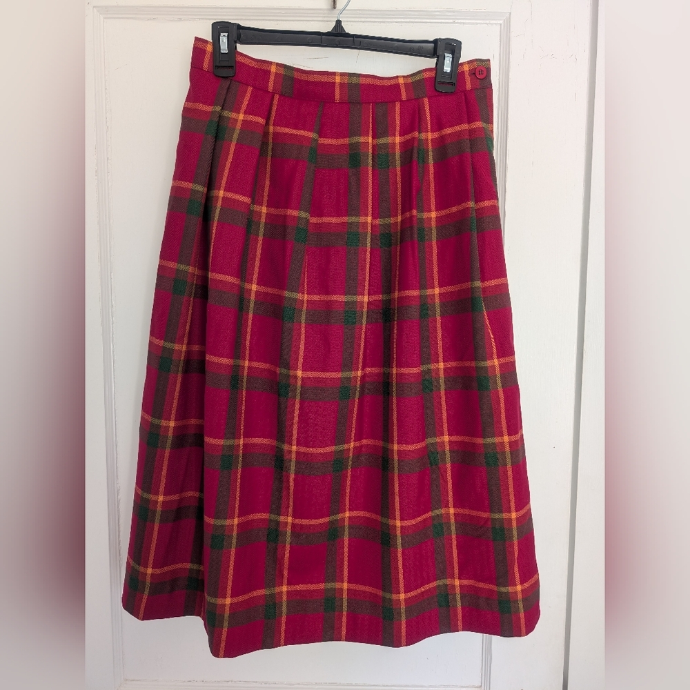 Vintage Lucia pleated plaid skirt